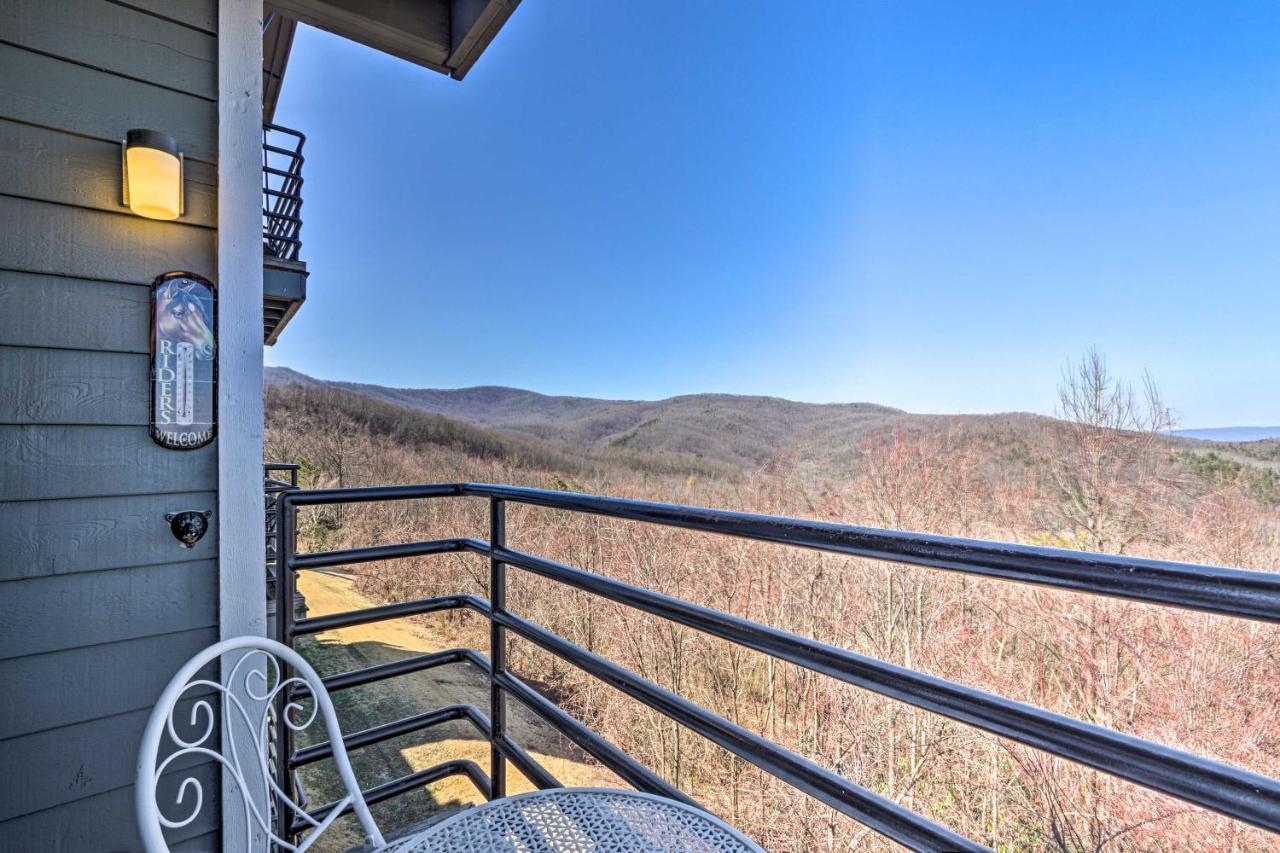 Gatlinburg Condo With Pool, Hot Tub, And Mtn Views! Exterior photo